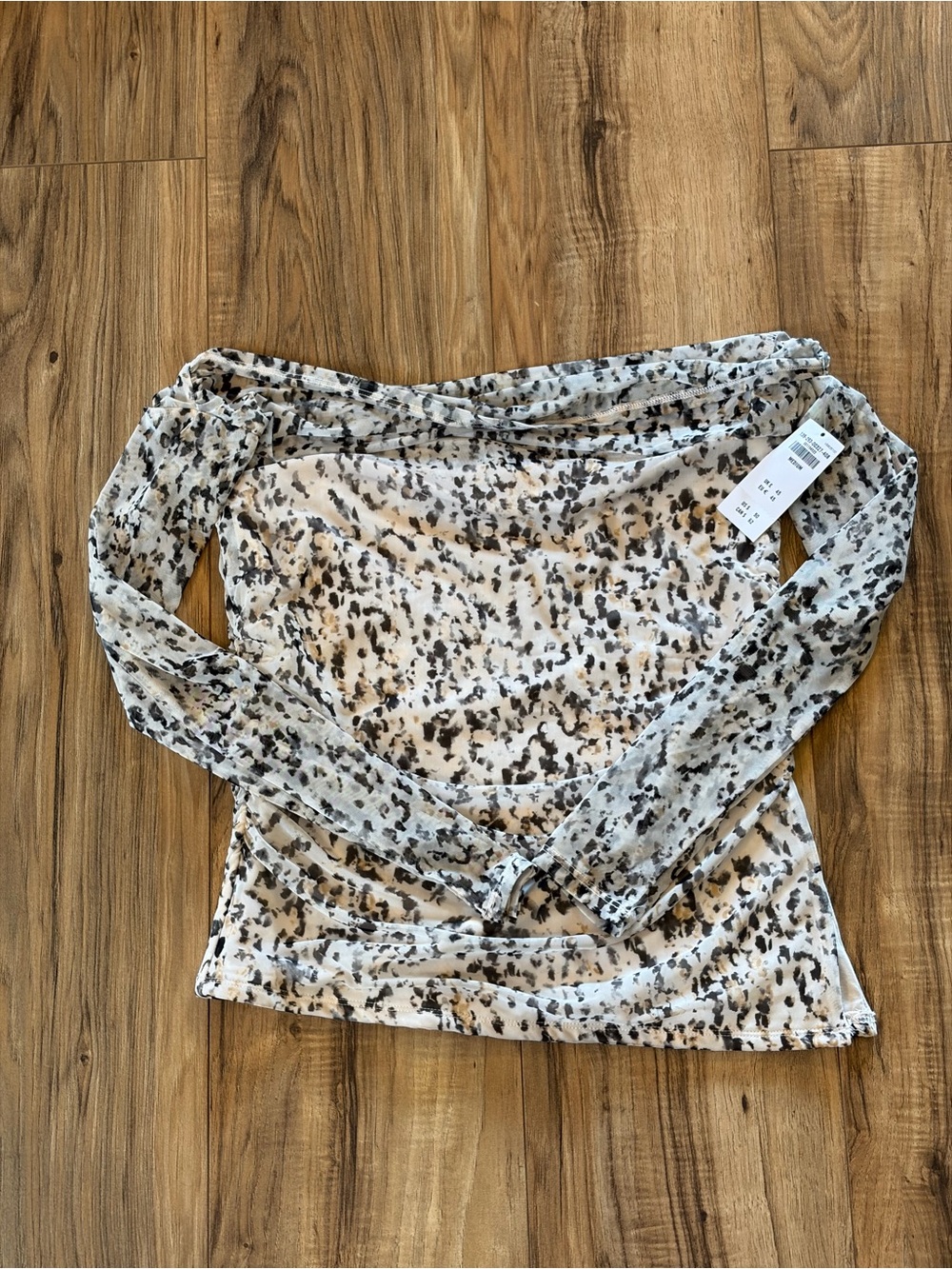 NWT Abercrombie off shoulder draped mesh top size M